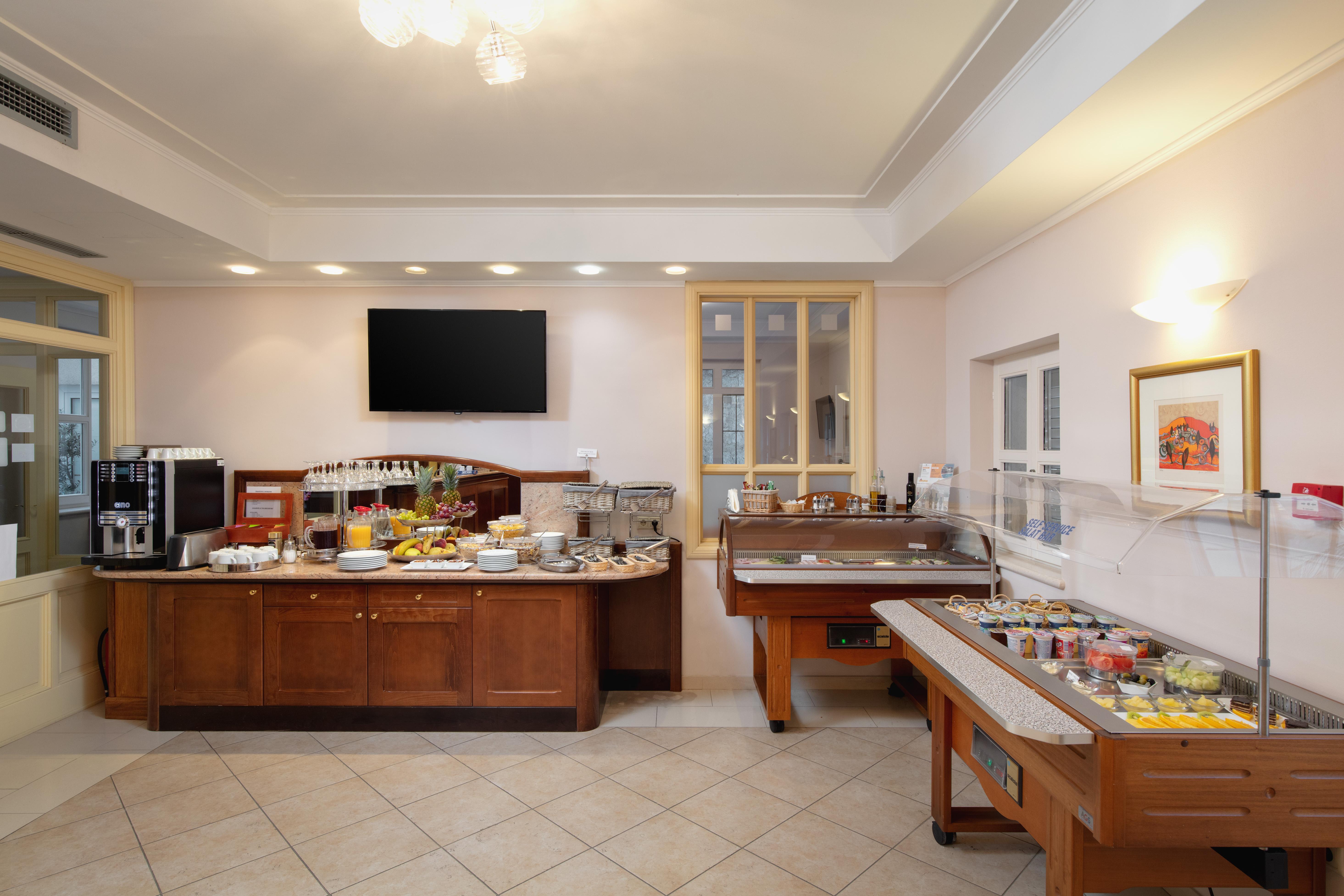Hotel Croatia Baska Voda Ngoại thất bức ảnh