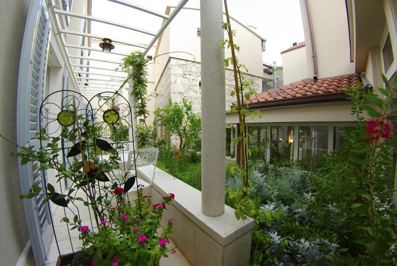 Hotel Croatia Baska Voda Ngoại thất bức ảnh